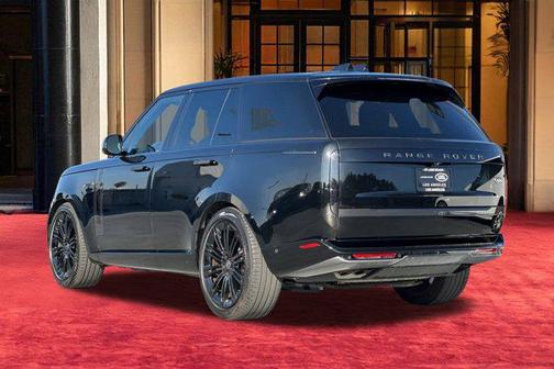 2023 Land Rover Range Rover P530 SE