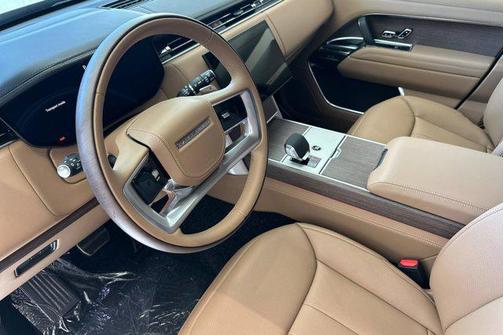 2026 Land Rover Range Rover P400 SE