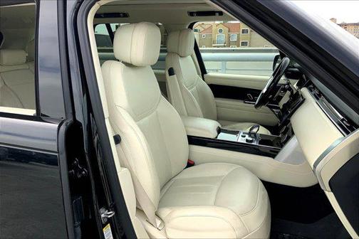 2023 Land Rover Range Rover P400 SE