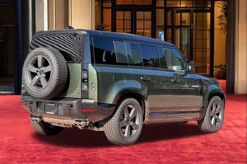 Woolstone Green 2026 Land Rover Defender P500 X-Dynamic SE