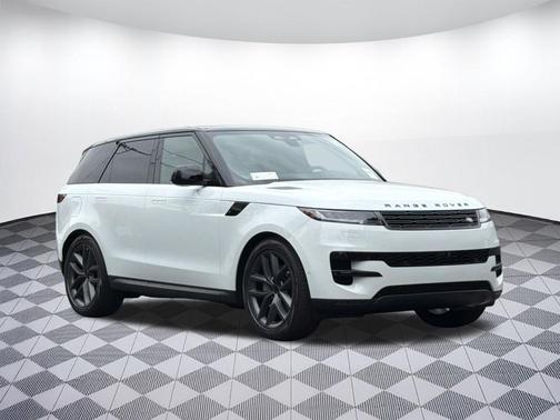 Fuji White 2026 Land Rover Range Rover Sport SE