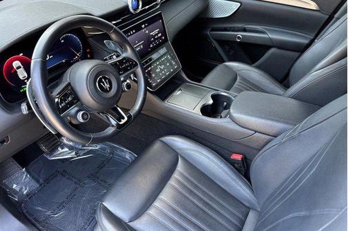 Silver 2023 Maserati Grecale GT
