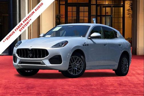 Silver 2023 Maserati Grecale GT