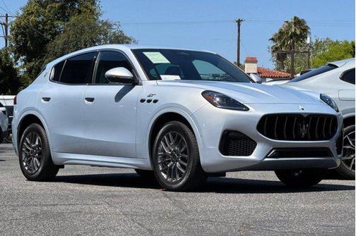 Silver 2023 Maserati Grecale GT
