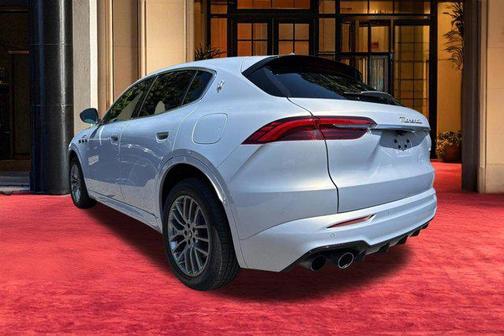 Silver 2023 Maserati Grecale GT