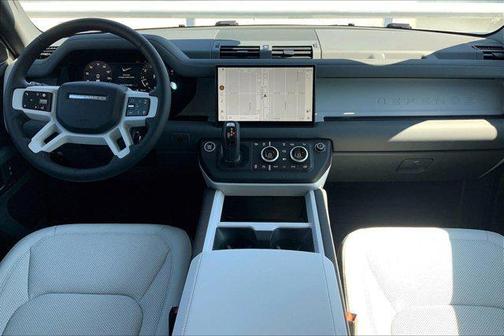 2025 Land Rover Defender 110 P300