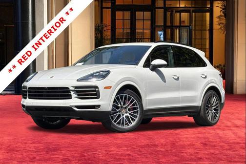 Chalk 2023 Porsche Cayenne Platinum Edition