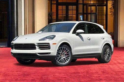 Chalk 2023 Porsche Cayenne Platinum Edition