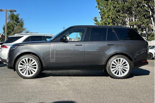 2025 Land Rover Range Rover P400 SE