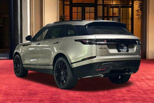 2026 Land Rover Range Rover Velar P250 SE R-Dynamic