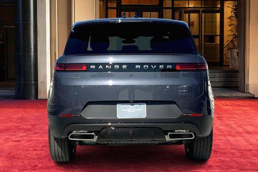 2025 Land Rover Range Rover Sport SE