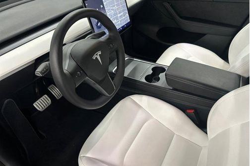 2024 Tesla Model Y Performance Dual Motor All-Wheel Drive