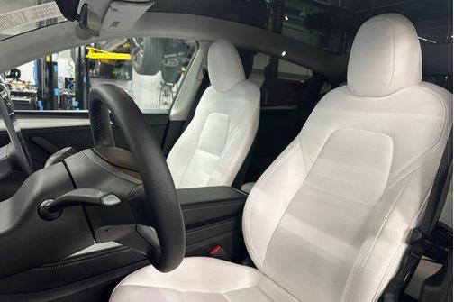 2024 Tesla Model Y Performance Dual Motor All-Wheel Drive