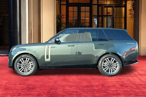 2026 Land Rover Range Rover P530 SE