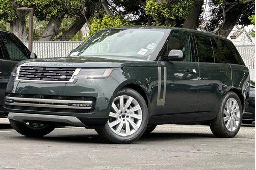 Belgravia Green Metallic 2026 Land Rover Range Rover P400 SE