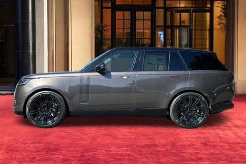 Charente Grey Premium Metallic 2026 Land Rover Range Rover P400 SE