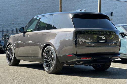 2026 Land Rover Range Rover P400 SE