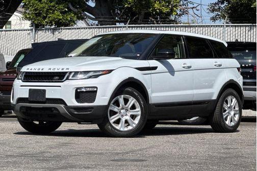 White 2017 Land Rover Range Rover Evoque SE