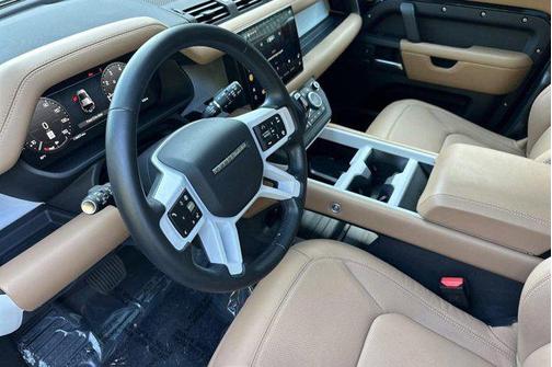 Santorini Black Metallic 2025 Land Rover Defender 110 P400 S