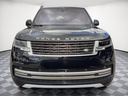 Santorini Black Metallic 2023 Land Rover Range Rover P400 SE