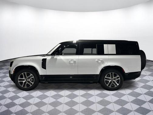 Fuji White 2025 Land Rover Defender 130 P400 X-Dynamic SE