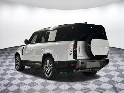 Fuji White 2025 Land Rover Defender 130 P400 X-Dynamic SE