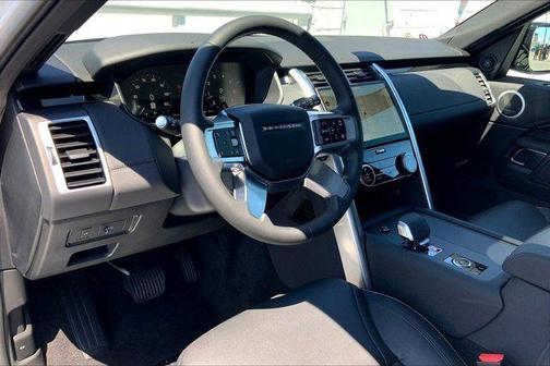 2025 Land Rover Discovery P300 S