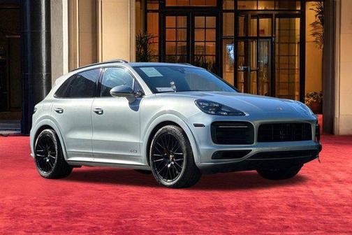 Quartzite Grey Metallic 2021 Porsche Cayenne GTS