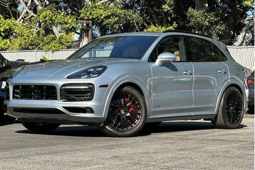 Quartzite Grey Metallic 2021 Porsche Cayenne GTS