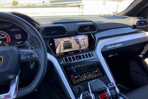 2021 Lamborghini Urus AWD