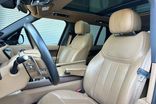 Black 2023 Land Rover Range Rover P530 SE