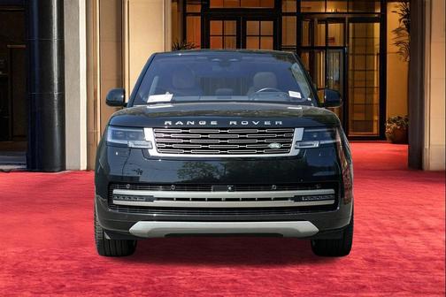 Black 2023 Land Rover Range Rover P530 SE
