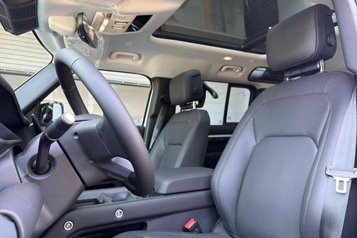 Black 2020 Land Rover Range Rover 3.0L V6 Supercharged HSE