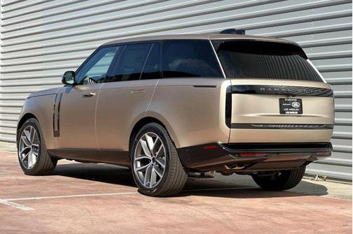 2026 Land Rover Range Rover P530 SE