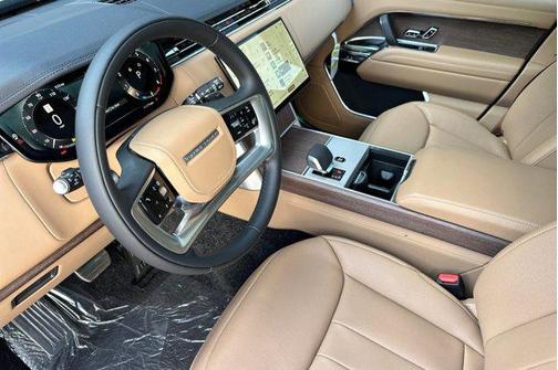 Sunset Gold SV Bespoke Ultra Metallic Satin 2026 Land Rover Range Rover P530 SE