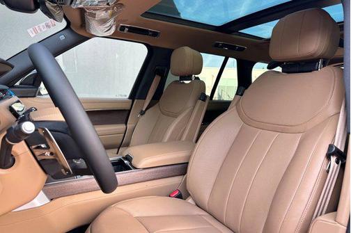 2026 Land Rover Range Rover P530 SE