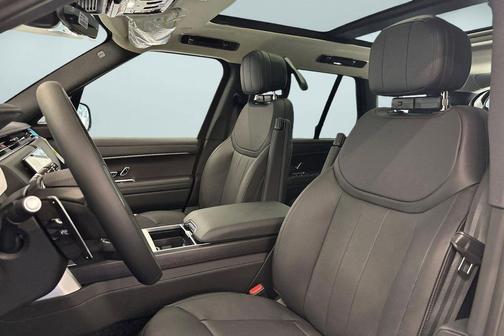 Santorini Black 2026 Land Rover Range Rover P530 SE