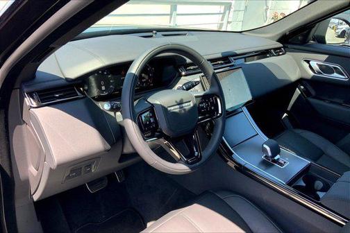 2026 Land Rover Range Rover Velar P250 SE R-Dynamic