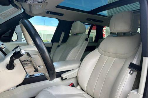 2024 Land Rover Range Rover P530 SE