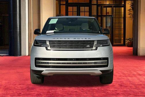 Hakuba Silver Metallic 2024 Land Rover Range Rover P530 SE