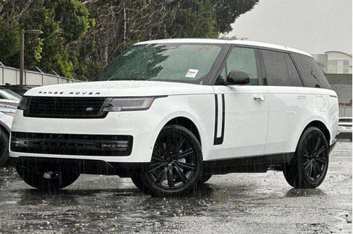 2026 Land Rover Range Rover P550e SE