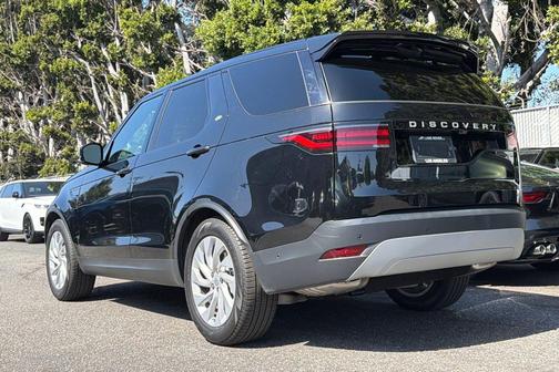Santorini Black Metallic 2025 Land Rover Discovery P300 S