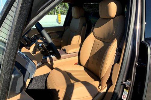 2025 Land Rover Range Rover P530 SE 7 Seat