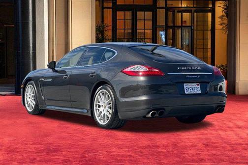 2011 Porsche Panamera 4S