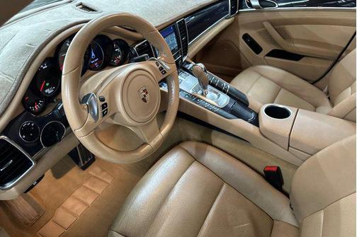 2011 Porsche Panamera 4S