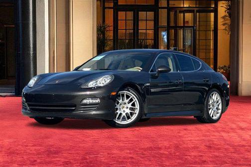 2011 Porsche Panamera 4S