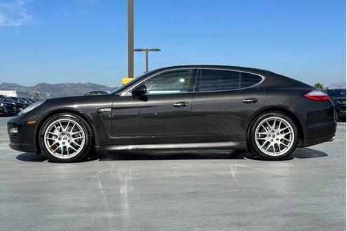 2011 Porsche Panamera 4S