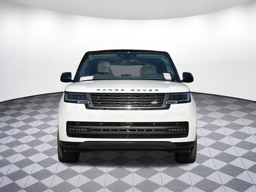 Fuji White 2026 Land Rover Range Rover P400 SE