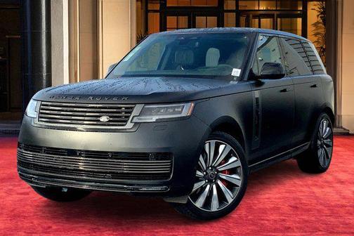 2025 Land Rover Range Rover P615 SV