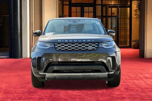 Charente Grey Premium Metallic 2026 Land Rover Discovery S